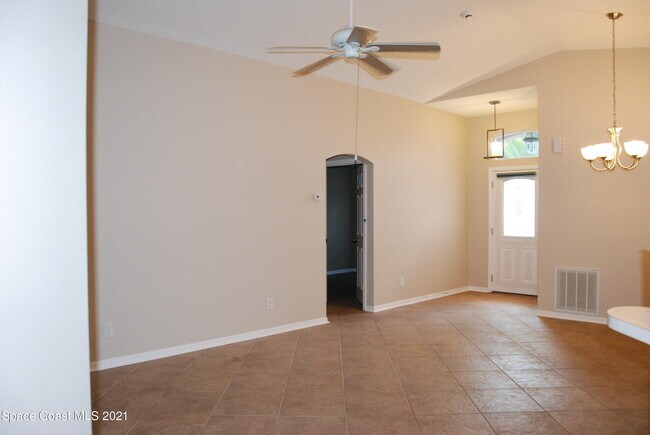 Foto del edificio - 720 Wickham Lakes Dr