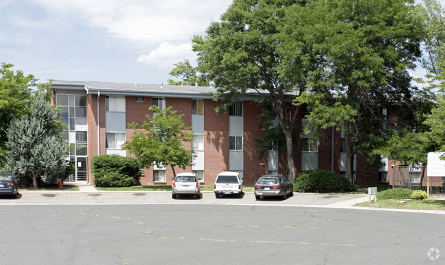 Building Photo - Westminster Park Plaza