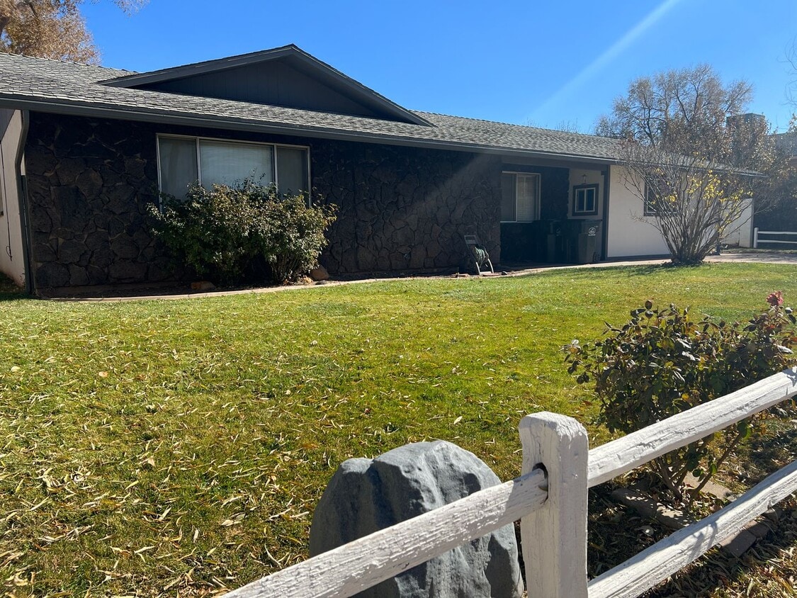 Primary Photo - 4 Bed, 2 Bath with Huge Shop/Garage