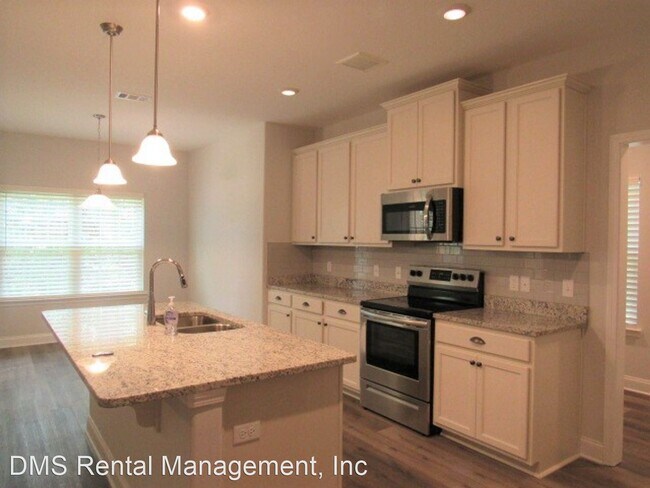 Building Photo - 5 br, 3 bath House - 13 Wiregrass Way
