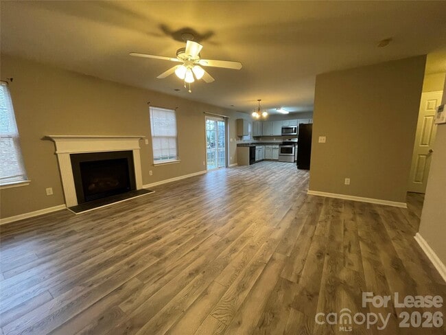 Building Photo - 6632 Centerline Dr