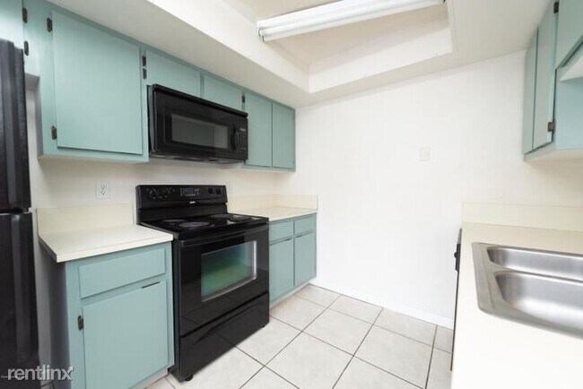 Foto del edificio - 2 br, 1.5 bath Condo - 631 Club Ridge Dr