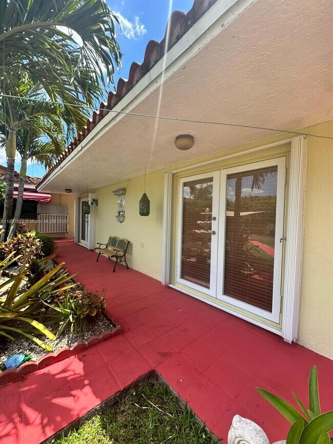 Foto del edificio - 7170 SW 17th Terrace