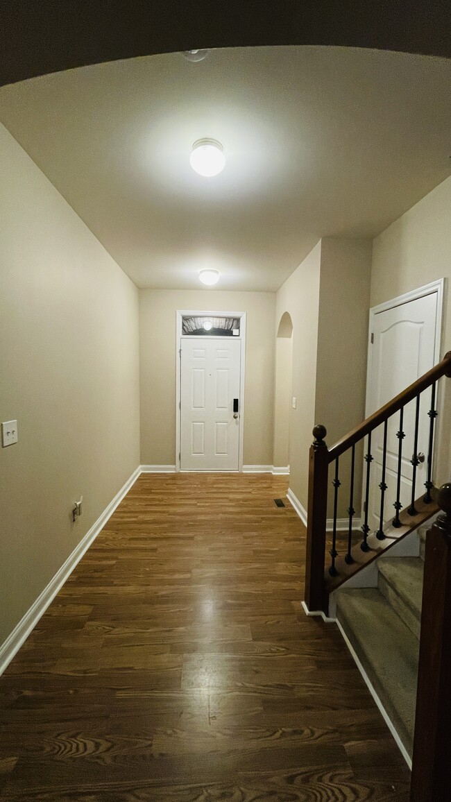 Foto del edificio - 16300 Brookfield View Ct