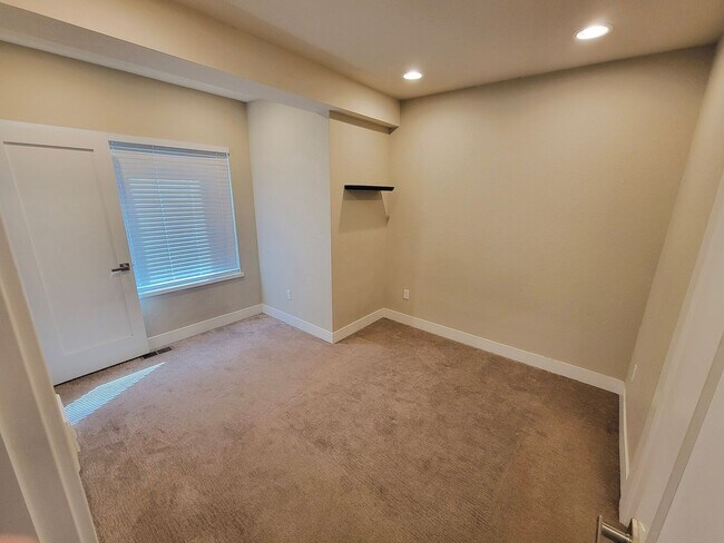 Foto del edificio - 1268 Quitman St