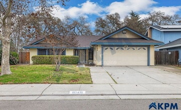 Building Photo - 9146 Blue Fox Way