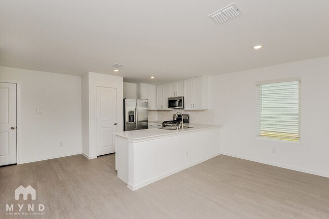 Foto del edificio - 2729 Mistwood Dr