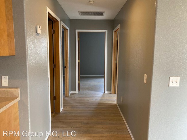 Foto del edificio - 5570 N Brown Ln