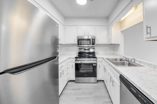 Foto del edificio - 307 Railroad St