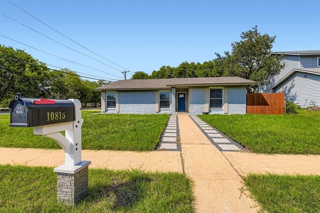 Building Photo - 10815 Lambert Cir