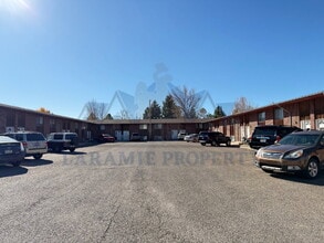 Building Photo - 714 Downey St