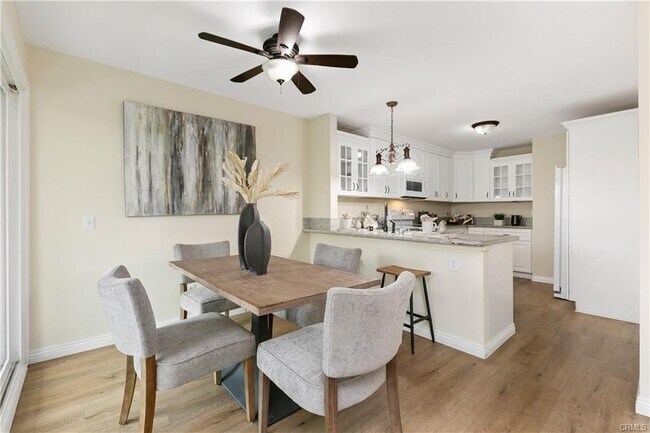 Foto del edificio - 22422 Caminito Tecate