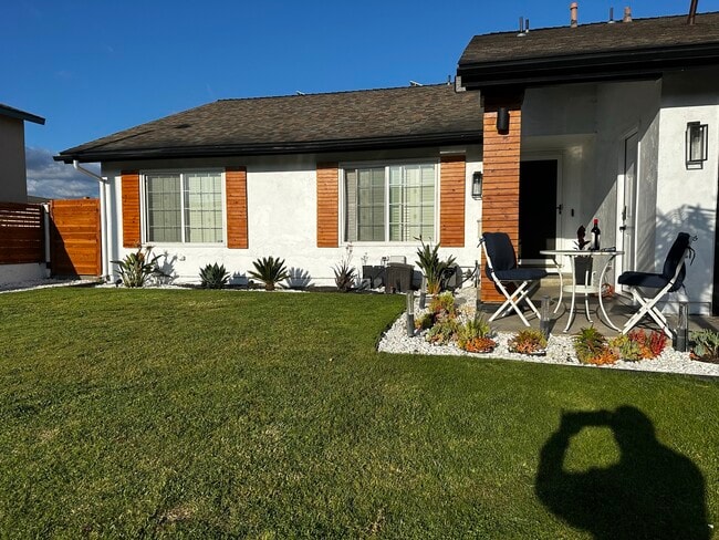 Front of A Single Home - 517 Manzanita St