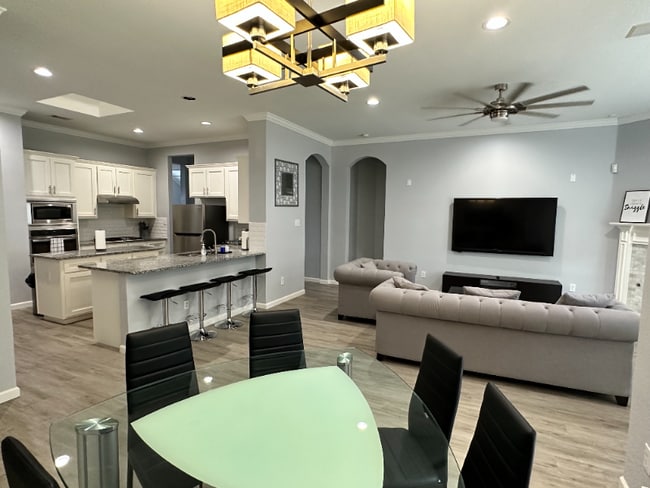 Foto del edificio - 2506 Spring Hill Ln