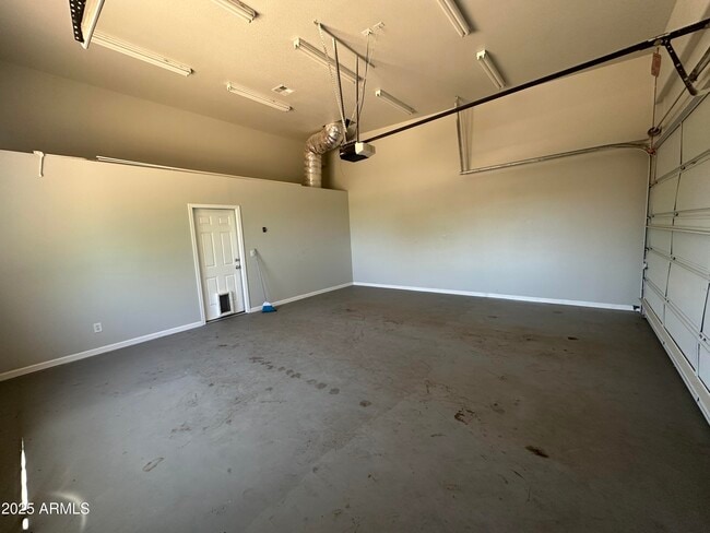 Building Photo - 30814 N Sunrise Ranch Rd