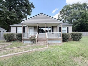 Building Photo - 5300 Walnut Dr