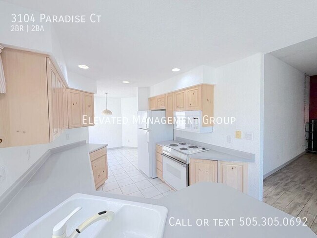 Foto del edificio - 3104 Paradise Ct SE