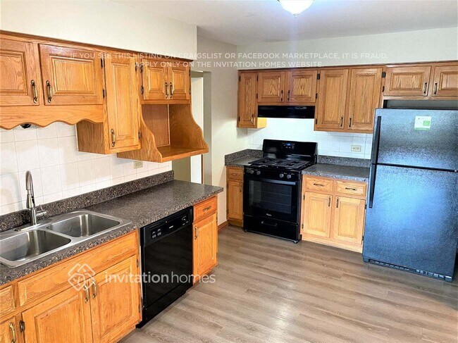 Foto del edificio - 8741 Sproat Ave