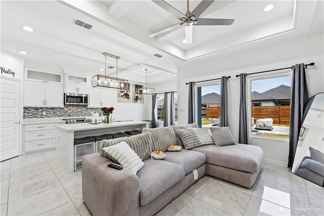 Building Photo - 16 W Dawes Ave