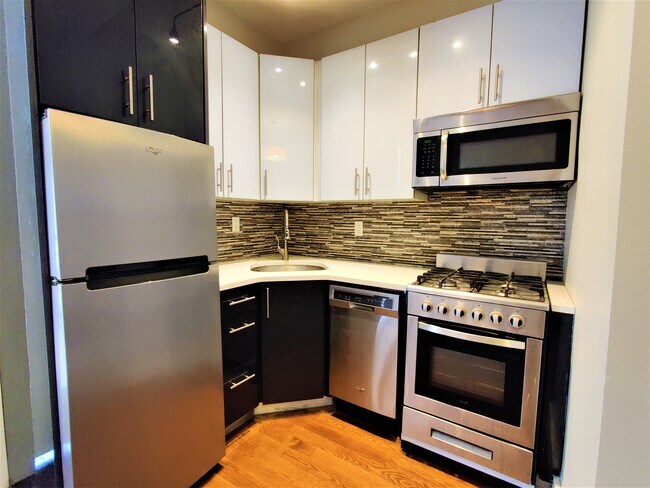 Foto del edificio - 1297 St Johns Pl