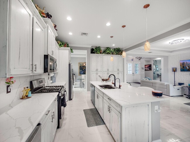 Foto del edificio - 5857 Whippoorwill Cir