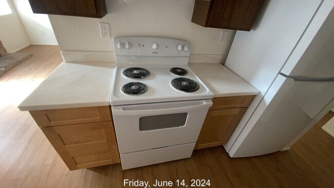 Foto del edificio - 2 Bed/1.5 Bath Updated Condo Near SMART/Hw...