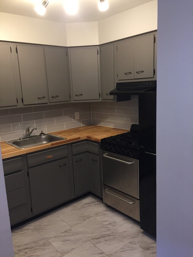 Foto del edificio - 1224 S Elm Ave