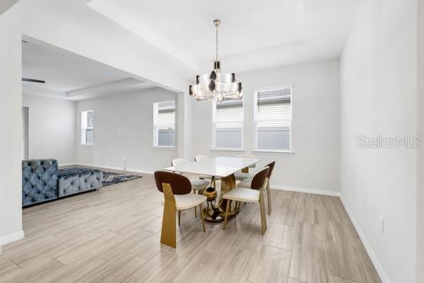 Building Photo - 2398 Greenwood Oak Dr