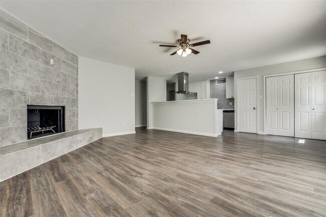 Foto del edificio - 5208 Worley Dr