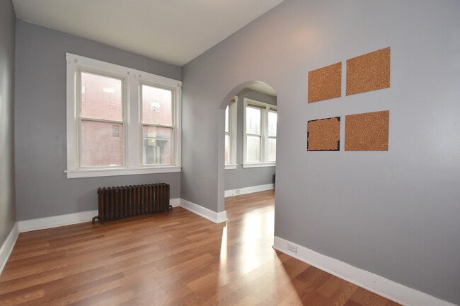 Den - 375 Main St