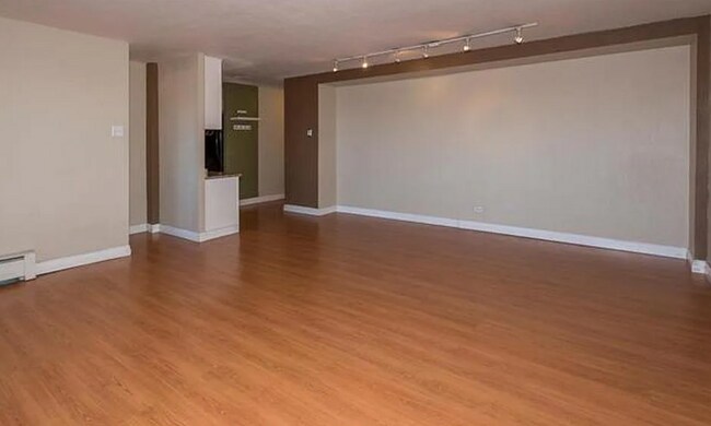 Foto del edificio - 1029 E 8th Ave