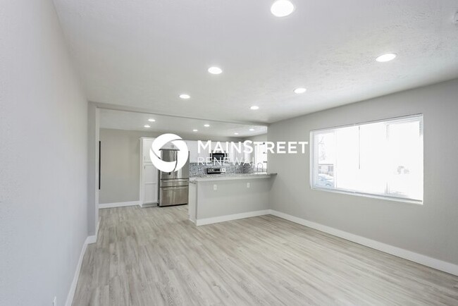 Building Photo - 9320 Ellen Ct