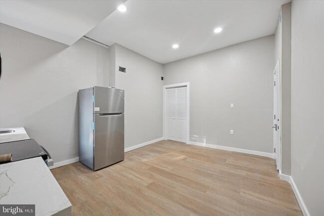 Building Photo - 247 S 44th St