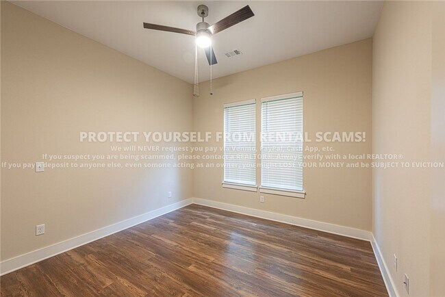 Foto del edificio - 874 S Hill Ave