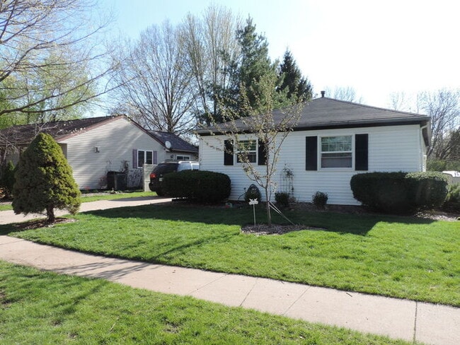 Foto del edificio - $1,650 | 3 Bedroom, 1 Bathroom House | Pet Friendly* | Available for August 1st, 2026 Move In!