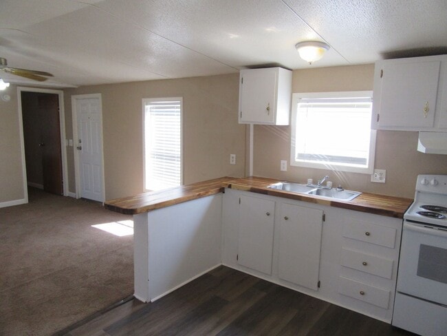 Building Photo - 4512 Carla Ln