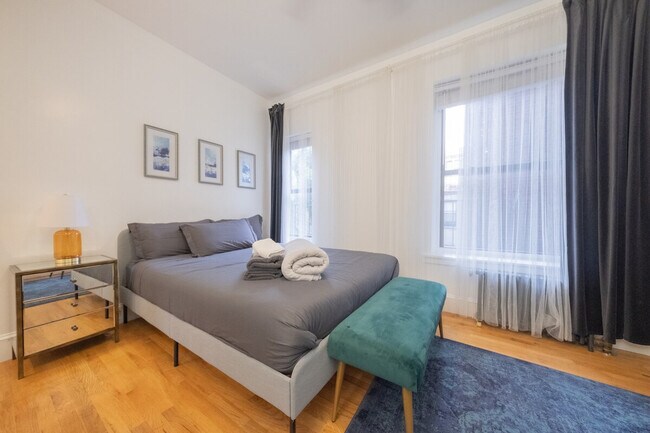 Foto del edificio - 230 W 113th St