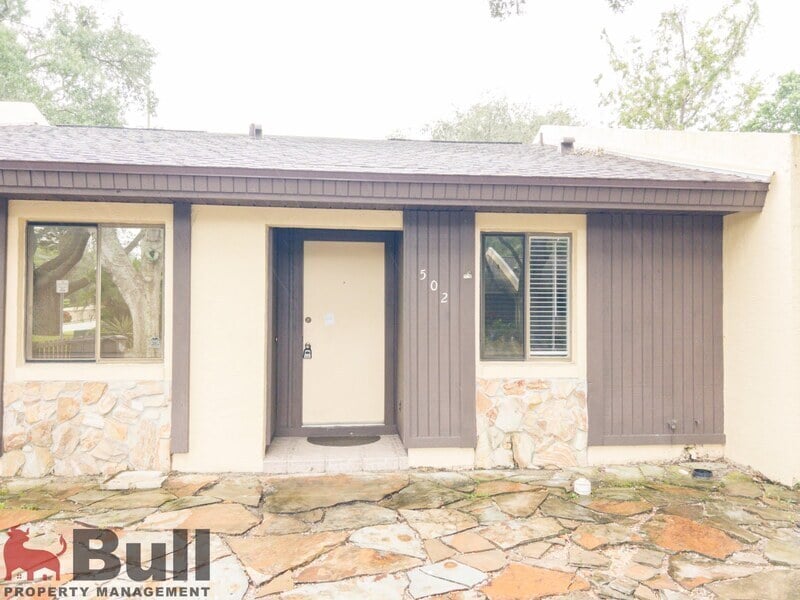 Photo - 502 Derby Dr