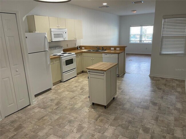 Building Photo - 1019 Creek Park Ct