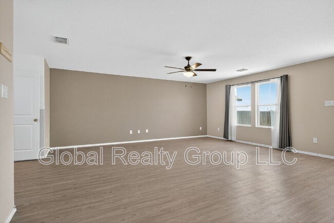 Building Photo - 10716 Sweepback Trl