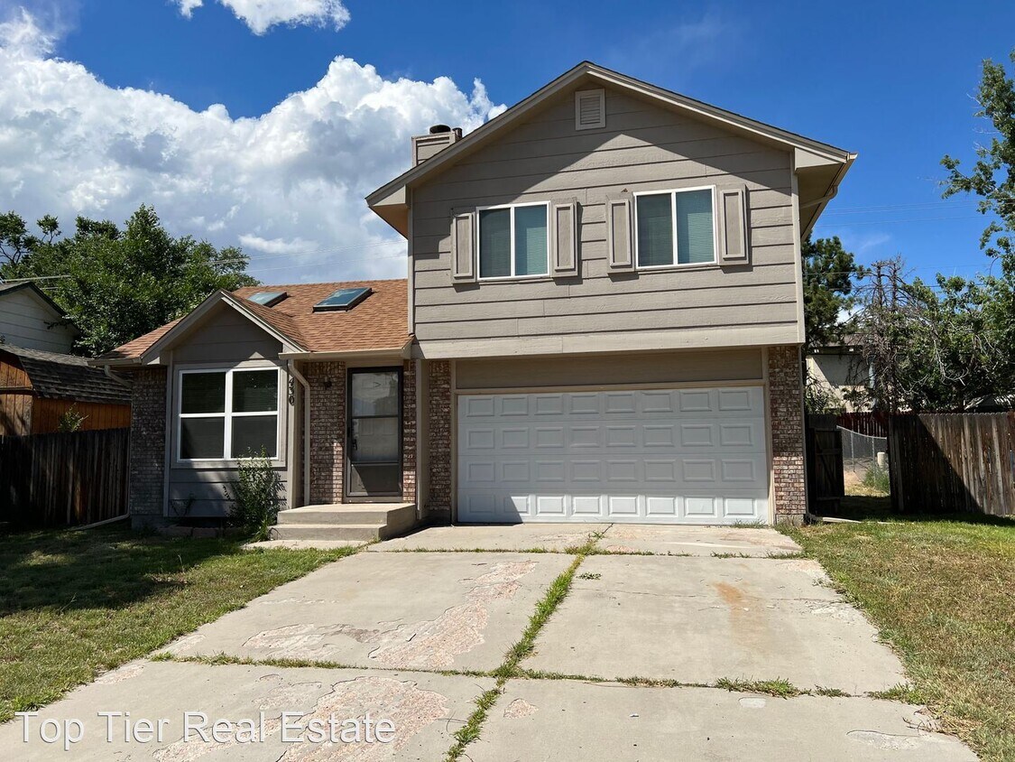 Primary Photo - 3 br, 1 bath House - 430 Dix Circle