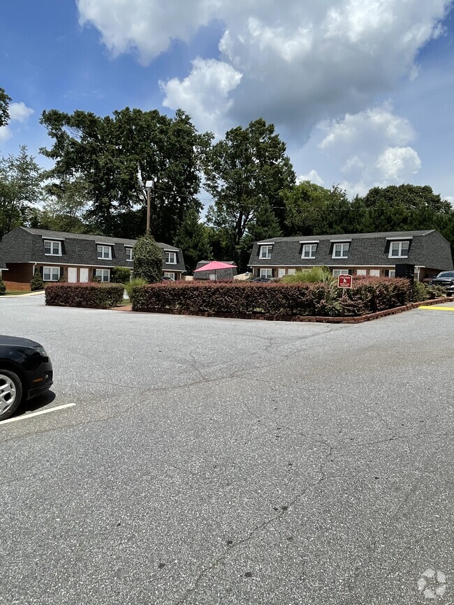 Building Photo - 101 Ken Hill Ln