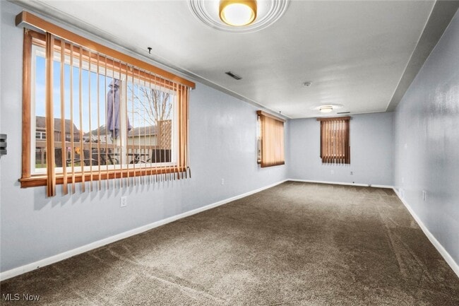 Building Photo - 1553 Bancroft Ave