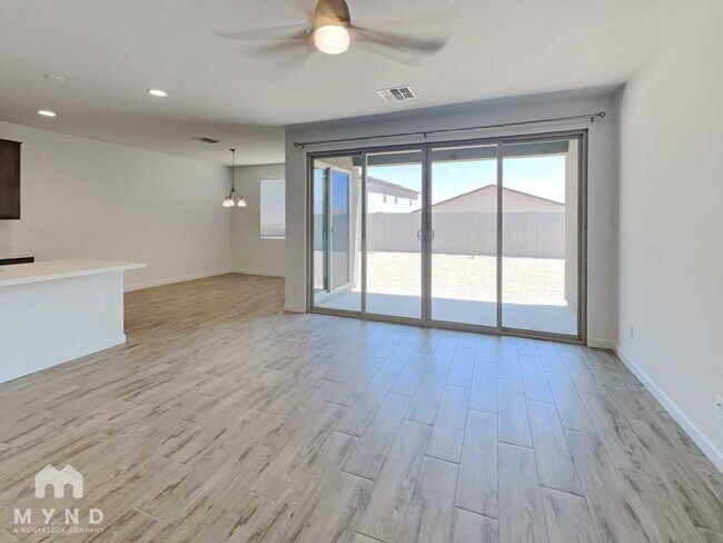 Foto del edificio - 13409 W Tether Trail