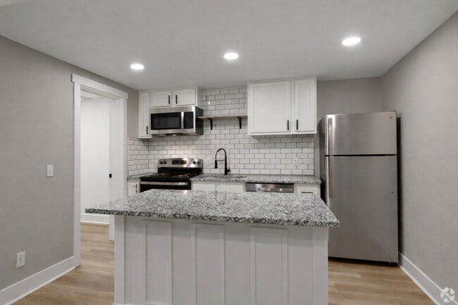 Building Photo - Meadowood Apartments