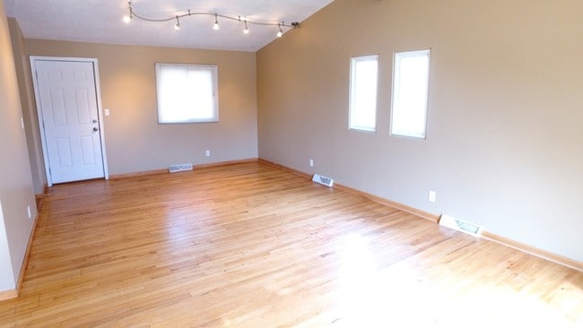 Building Photo - 2714 N 96th St