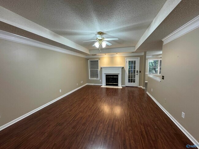 Building Photo - 109 Capote Dr