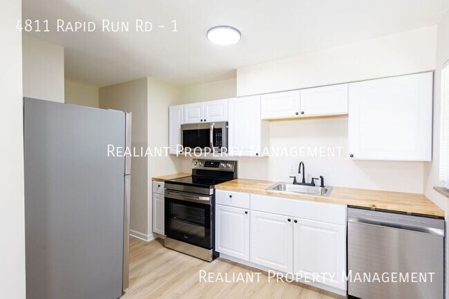 Foto del edificio - 4811 Rapid Run Rd