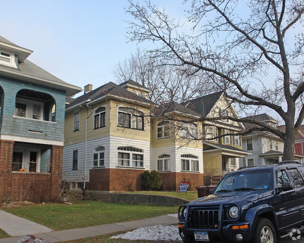 Building Photo - 156 Birr St