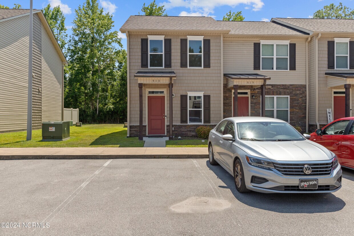 Foto principal - 513 Pate Dr